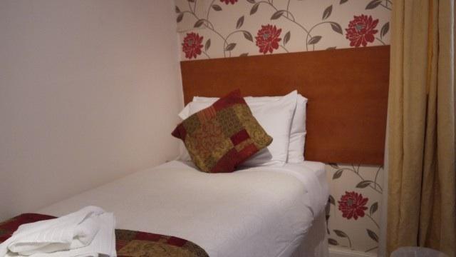 Glenlossie Guest House Dumfries Pokój zdjęcie